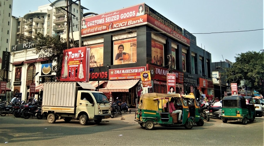Krishna Apra Shopping Plaza, Indirapuram, Ghaziabad