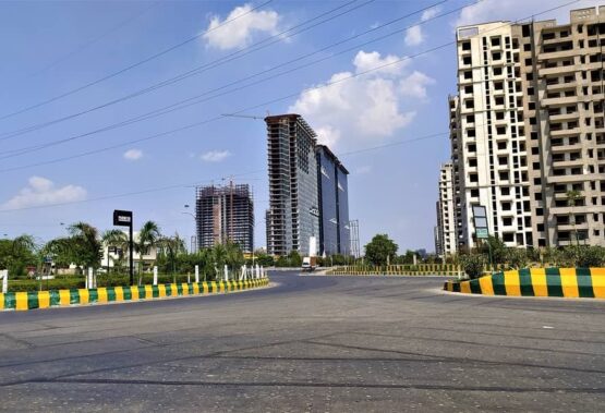 best commercial property investment noida, projects